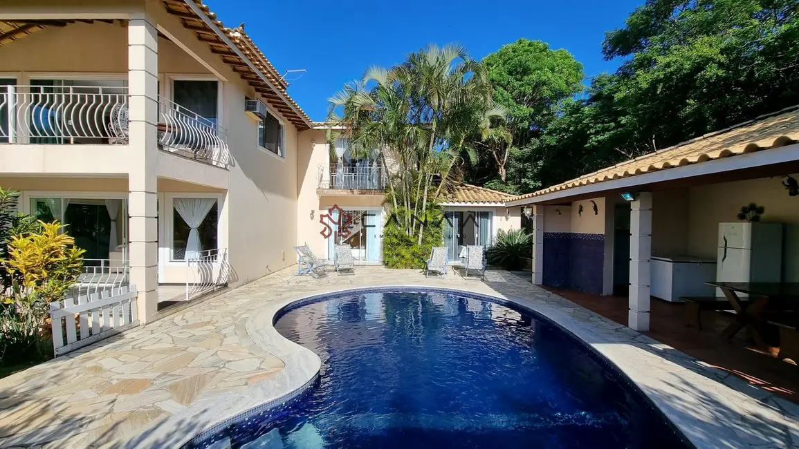 Foto 3 de Casa com 7 quartos à venda, 450m2 em Armacao Dos Buzios - RJ