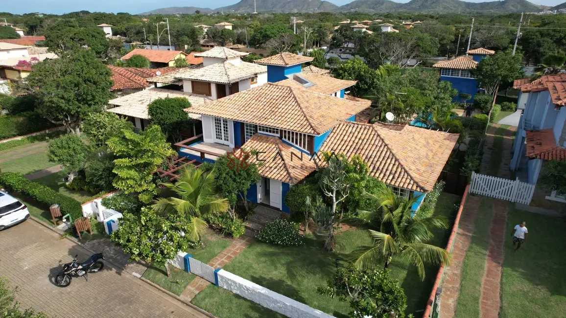 Foto 2 de Casa de Condomínio com 4 quartos à venda, 300m2 em Armacao Dos Buzios - RJ