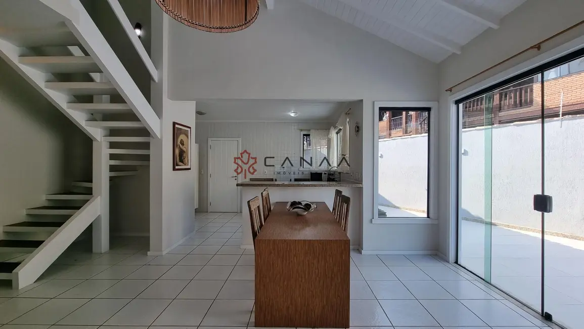 Foto 6 de Casa com 4 quartos à venda, 170m2 em Armacao Dos Buzios - RJ