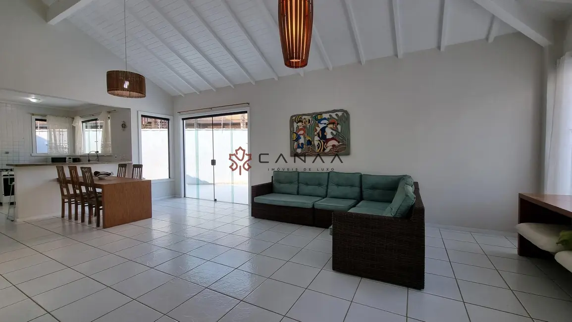 Foto 3 de Casa com 4 quartos à venda, 170m2 em Armacao Dos Buzios - RJ