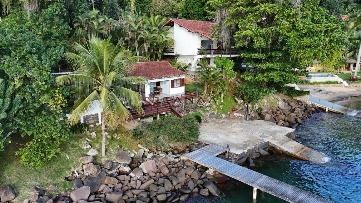 Foto 5 de Casa com 6 quartos à venda, 500m2 em Ponta Leste, Angra Dos Reis - RJ