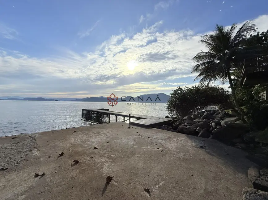 Foto 9 de Casa com 6 quartos à venda, 500m2 em Ponta Leste, Angra Dos Reis - RJ