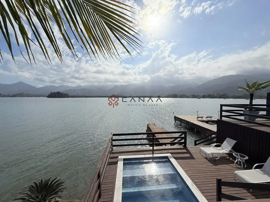 Casa com 4 quartos para alugar, 360m2 em Bracuí (Cunhambebe), Angra Dos Reis - RJ - imagem 1 Foto 1 de Casa com 4 quartos para alugar, 360m2 em Bracuí (Cunhambebe), Angra Dos Reis - RJ