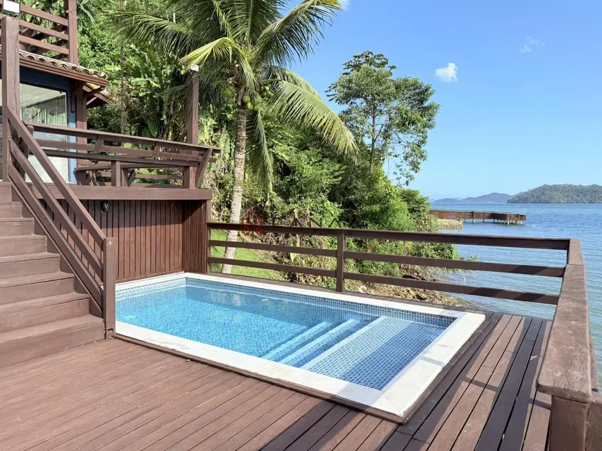 Casa com 4 quartos para alugar, 360m2 em Bracuí (Cunhambebe), Angra Dos Reis - RJ - imagem 8 Foto 8 de Casa com 4 quartos para alugar, 360m2 em Bracuí (Cunhambebe), Angra Dos Reis - RJ