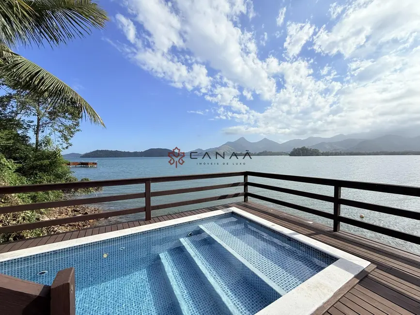 Casa com 4 quartos para alugar, 360m2 em Bracuí (Cunhambebe), Angra Dos Reis - RJ - imagem 2 Foto 2 de Casa com 4 quartos para alugar, 360m2 em Bracuí (Cunhambebe), Angra Dos Reis - RJ
