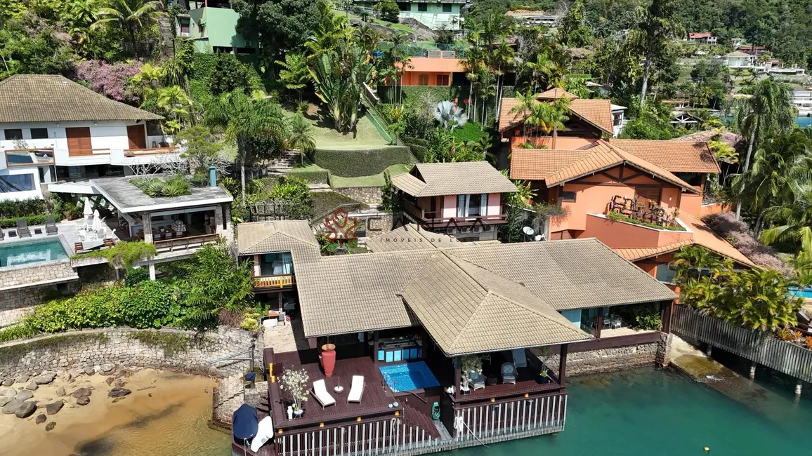 Foto 4 de Casa de Condomínio com 5 quartos para alugar, 600m2 em Portogalo, Angra Dos Reis - RJ