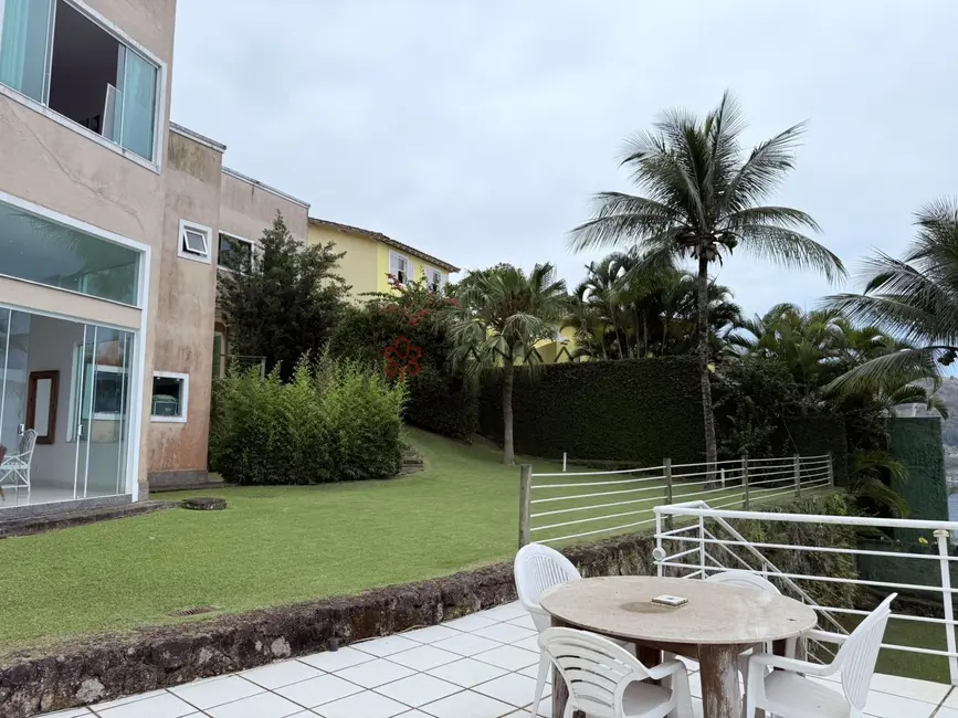 Casa com 4 quartos para alugar, 400m2 em Portogalo, Angra Dos Reis - RJ - imagem 4 Foto 4 de Casa com 4 quartos para alugar, 400m2 em Portogalo, Angra Dos Reis - RJ