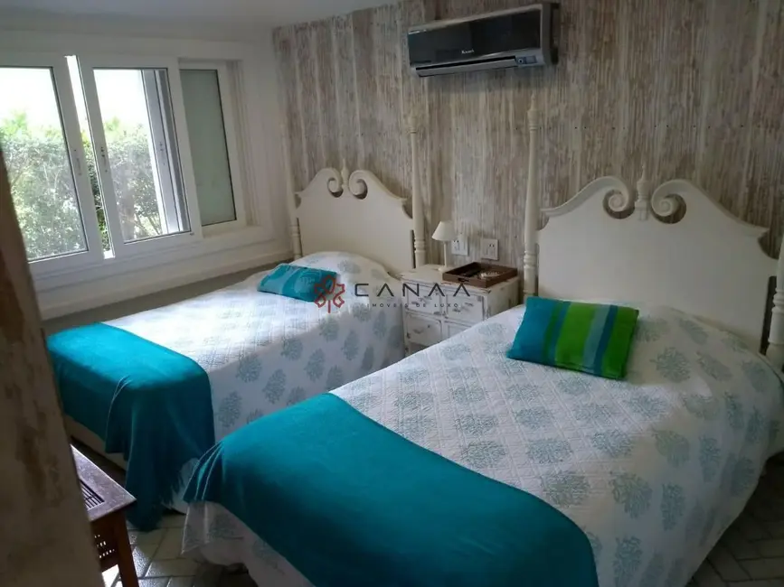 Casa com 4 quartos para alugar, 200m2 em Frade (Cunhambebe), Angra Dos Reis - RJ - imagem 9 Foto 9 de Casa com 4 quartos para alugar, 200m2 em Frade (Cunhambebe), Angra Dos Reis - RJ