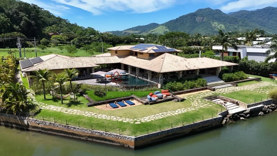 Casa com 10 quartos para alugar, 800m2 em Mangaratiba - RJ - imagem 2 Foto 2 de Casa com 10 quartos para alugar, 800m2 em Mangaratiba - RJ