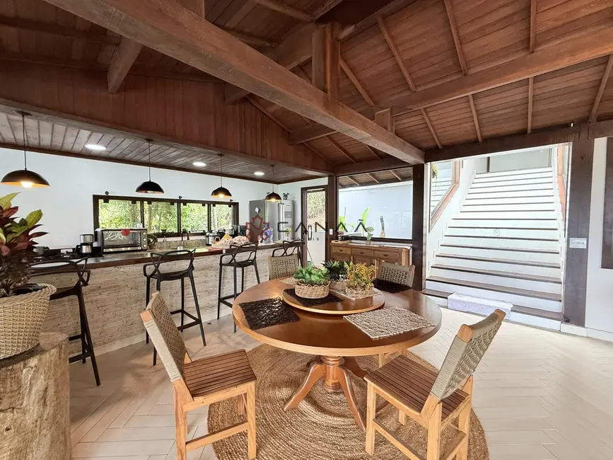 Foto 9 de Casa com 4 quartos à venda, 389m2 em Portogalo, Angra Dos Reis - RJ