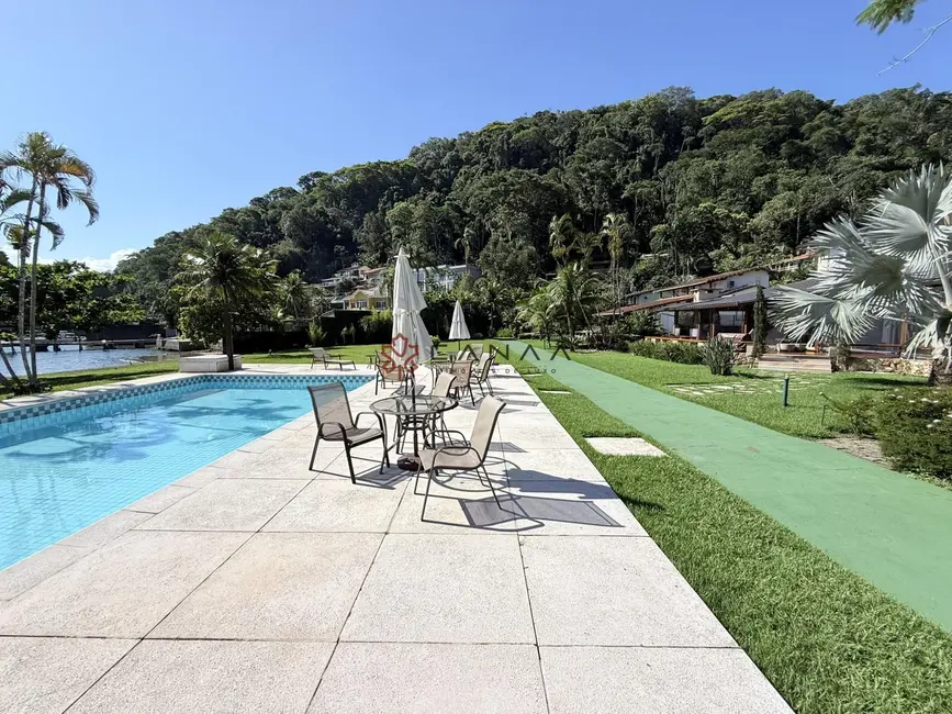 Foto 6 de Casa com 6 quartos à venda, 358m2 em Pontal (Cunhambebe), Angra Dos Reis - RJ