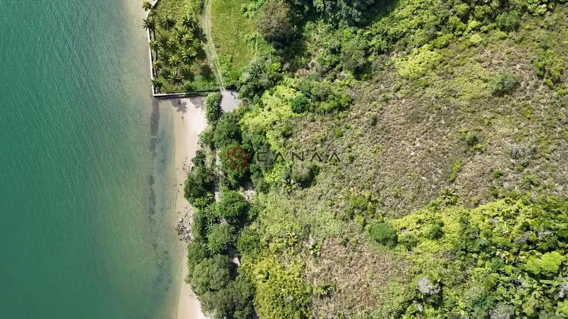Foto 2 de Terreno / Lote à venda, 4263m2 em Ponta do Sapê (Cunhambebe), Angra Dos Reis - RJ