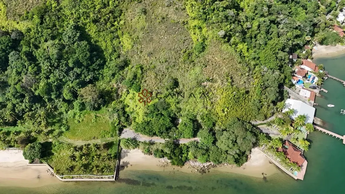 Foto 1 de Terreno / Lote à venda, 4263m2 em Ponta do Sapê (Cunhambebe), Angra Dos Reis - RJ