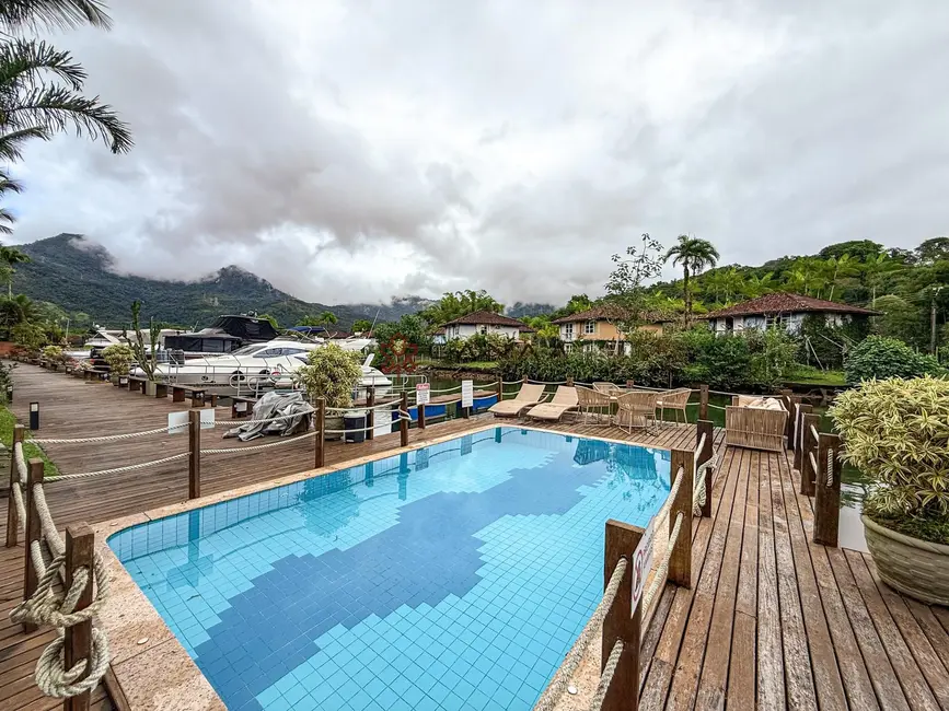 Foto 3 de Casa de Condomínio com 4 quartos à venda, 173m2 em Frade (Cunhambebe), Angra Dos Reis - RJ