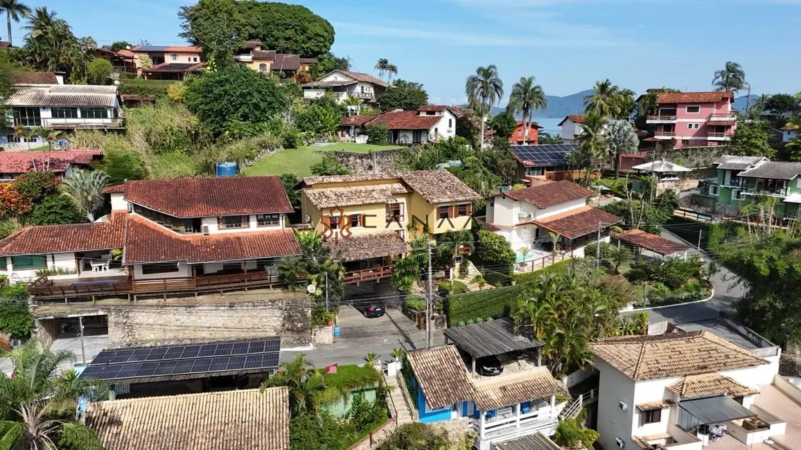 Foto 2 de Casa com 5 quartos à venda, 400m2 em Praia do Jardim, Angra Dos Reis - RJ