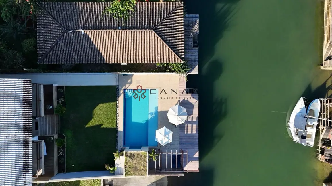 Casa com 6 quartos à venda, 600m2 em Bracuí (Cunhambebe), Angra Dos Reis - RJ - imagem 1 Foto 1 de Casa com 6 quartos à venda, 600m2 em Bracuí (Cunhambebe), Angra Dos Reis - RJ