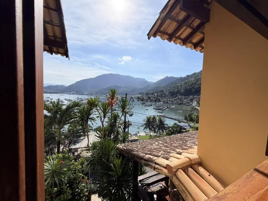 Casa com 5 quartos à venda, 500m2 em Marinas, Angra Dos Reis - RJ - imagem 7 Foto 7 de Casa com 5 quartos à venda, 500m2 em Marinas, Angra Dos Reis - RJ