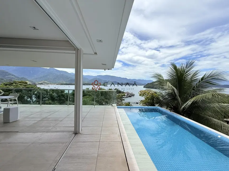 Casa de Condomínio com 5 quartos à venda, 500m2 em Frade (Cunhambebe), Angra Dos Reis - RJ - imagem 9 Foto 9 de Casa de Condomínio com 5 quartos à venda, 500m2 em Frade (Cunhambebe), Angra Dos Reis - RJ