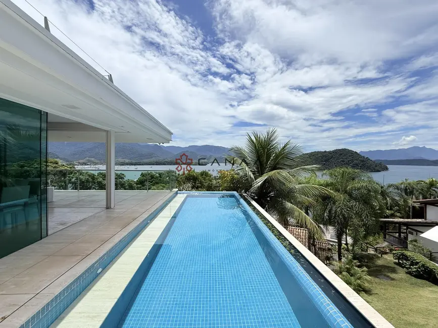 Casa de Condomínio com 5 quartos à venda, 500m2 em Frade (Cunhambebe), Angra Dos Reis - RJ - imagem 1 Foto 1 de Casa de Condomínio com 5 quartos à venda, 500m2 em Frade (Cunhambebe), Angra Dos Reis - RJ