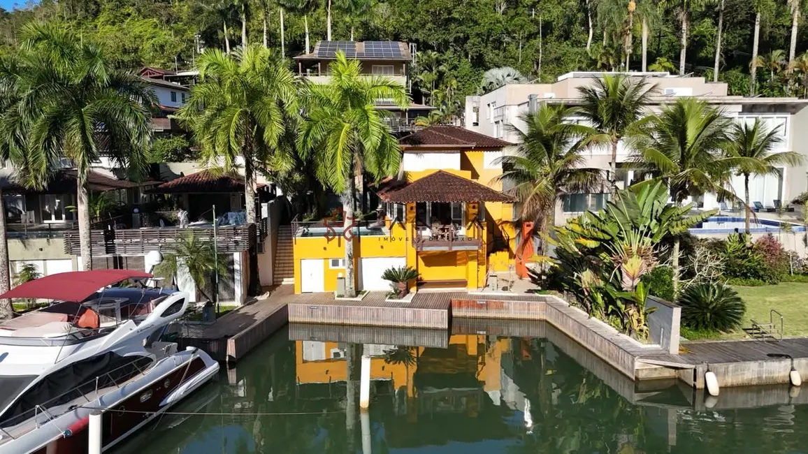 Casa de Condomínio com 4 quartos à venda, 400m2 em Frade (Cunhambebe), Angra Dos Reis - RJ - imagem 1 Foto 1 de Casa de Condomínio com 4 quartos à venda, 400m2 em Frade (Cunhambebe), Angra Dos Reis - RJ