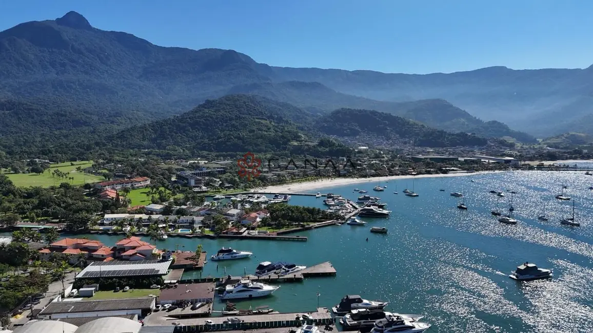 Casa de Condomínio com 4 quartos à venda, 200m2 em Frade (Cunhambebe), Angra Dos Reis - RJ - imagem 8 Foto 8 de Casa de Condomínio com 4 quartos à venda, 200m2 em Frade (Cunhambebe), Angra Dos Reis - RJ