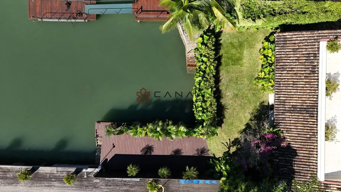 Casa de Condomínio com 8 quartos à venda, 500m2 em Frade (Cunhambebe), Angra Dos Reis - RJ - imagem 3 Foto 3 de Casa de Condomínio com 8 quartos à venda, 500m2 em Frade (Cunhambebe), Angra Dos Reis - RJ