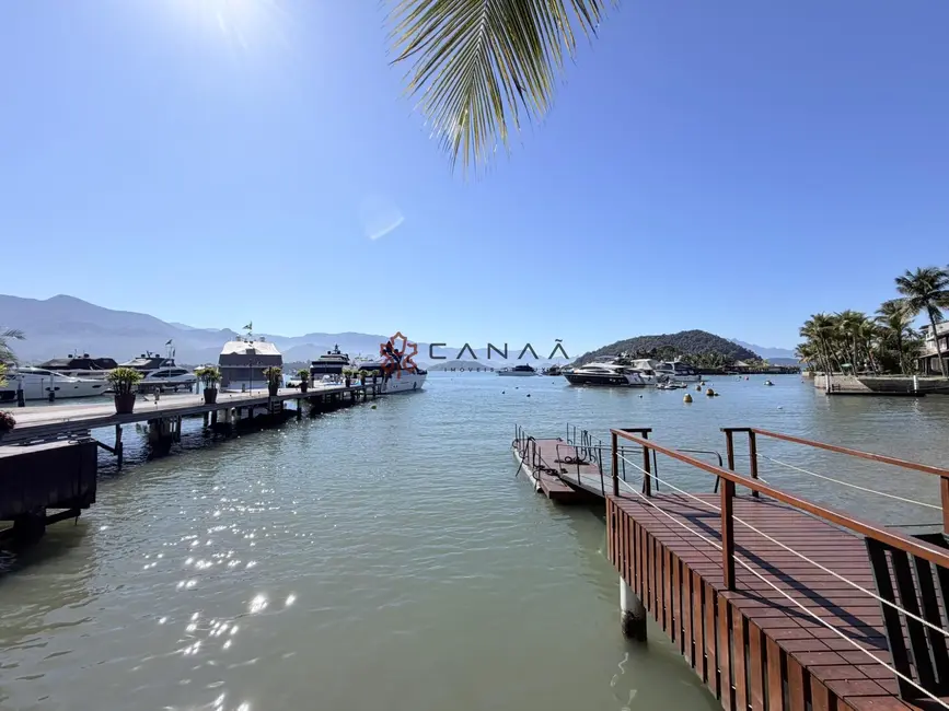 Casa de Condomínio com 8 quartos à venda, 500m2 em Frade (Cunhambebe), Angra Dos Reis - RJ - imagem 7 Foto 7 de Casa de Condomínio com 8 quartos à venda, 500m2 em Frade (Cunhambebe), Angra Dos Reis - RJ