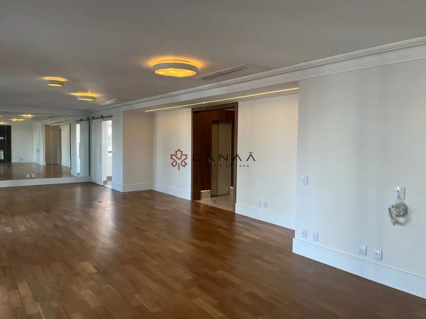 Foto 8 de Apartamento com 4 quartos à venda, 250m2 em Indianópolis, São Paulo - SP