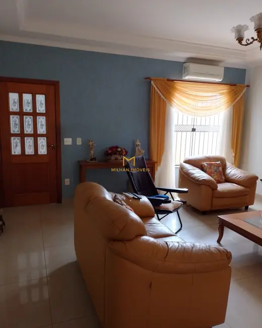 Foto 2 de Casa com 3 quartos à venda, 235m2 em Vila Maria Helena, Indaiatuba - SP