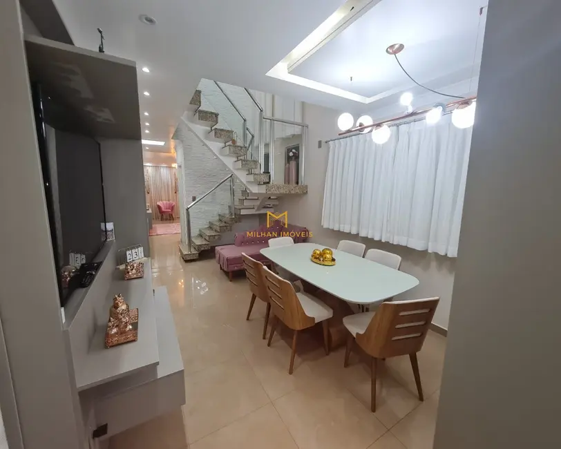 Casa com 3 quartos à venda, 300m2 em Penha de França, São Paulo - SP - imagem 2 Foto 2 de Casa com 3 quartos à venda, 300m2 em Penha de França, São Paulo - SP