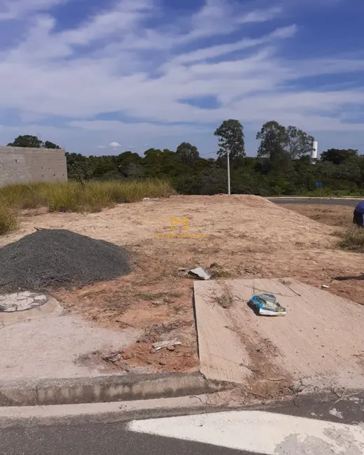 Foto 2 de Terreno / Lote à venda, 208m2 em Salto - SP