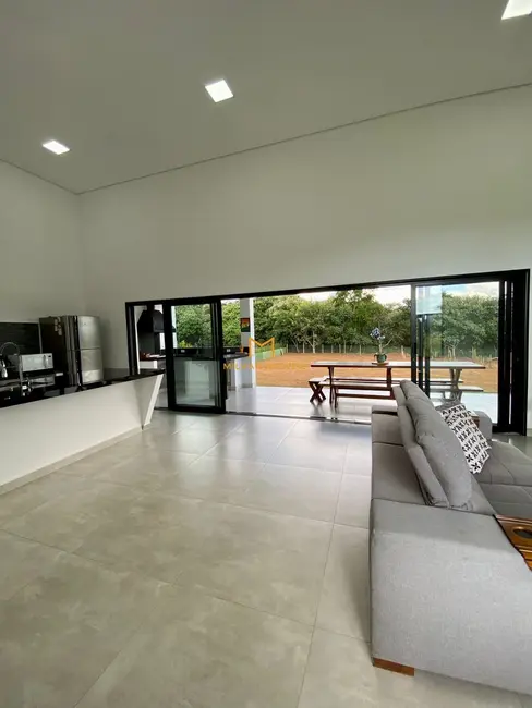 Casa de Condomínio com 3 quartos à venda, 184m2 em Salto - SP - imagem 5 Foto 5 de Casa de Condomínio com 3 quartos à venda, 184m2 em Salto - SP