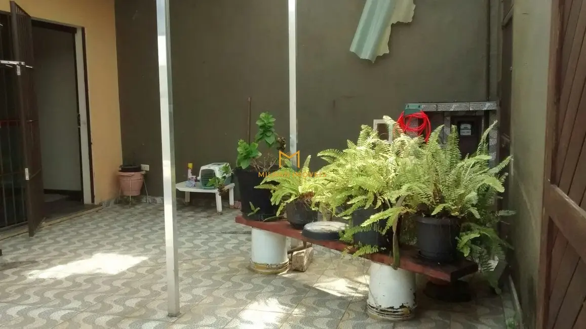 Casa com 4 quartos à venda, 213m2 em Itanhaem - SP - imagem 1 Foto 1 de Casa com 4 quartos à venda, 213m2 em Itanhaem - SP