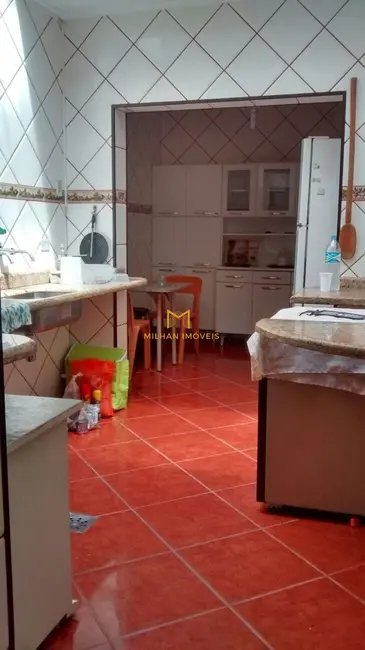 Casa com 4 quartos à venda, 213m2 em Itanhaem - SP - imagem 7 Foto 7 de Casa com 4 quartos à venda, 213m2 em Itanhaem - SP