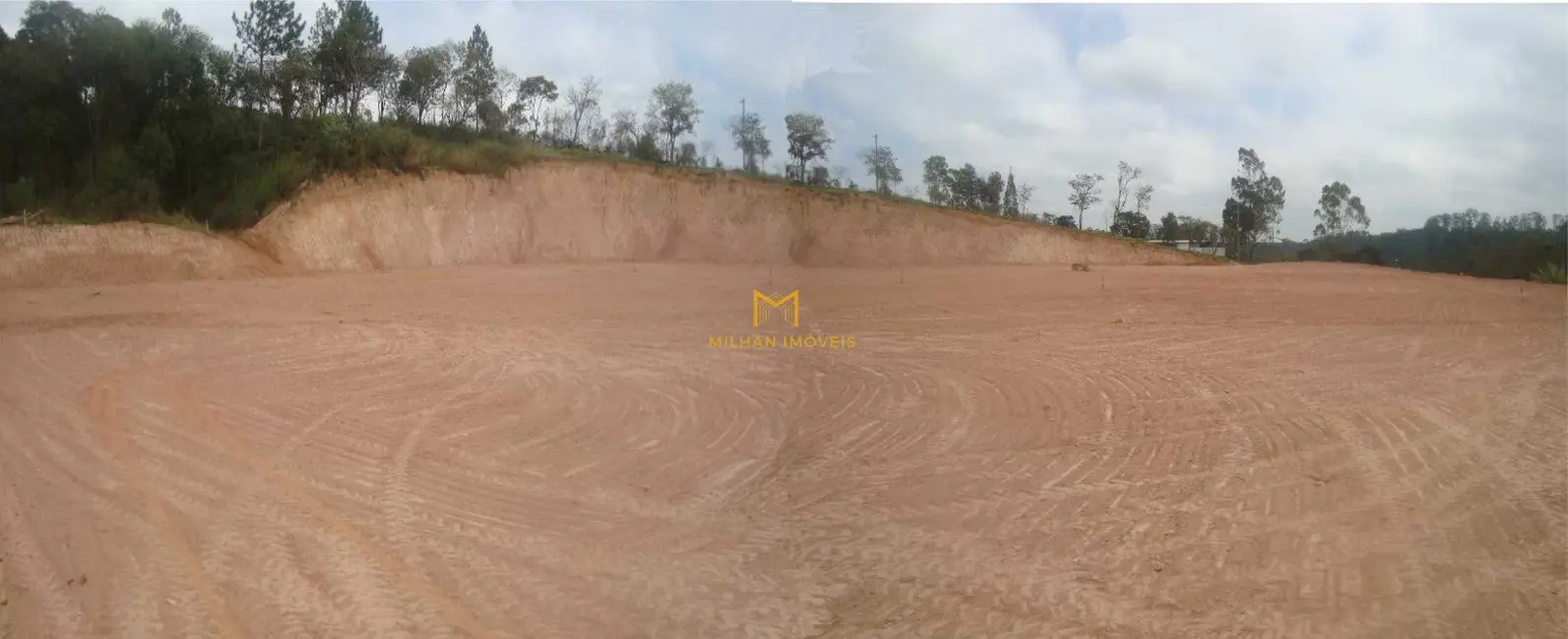 Foto 2 de Terreno / Lote à venda, 10000m2 em Aluminio - SP