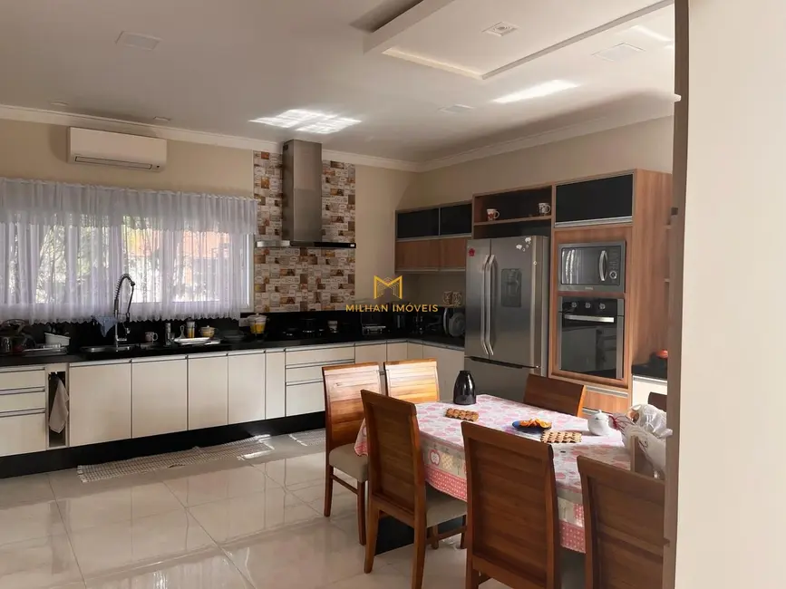 Casa de Condomínio com 4 quartos à venda, 700m2 em Mairinque - SP - imagem 8 Foto 8 de Casa de Condomínio com 4 quartos à venda, 700m2 em Mairinque - SP