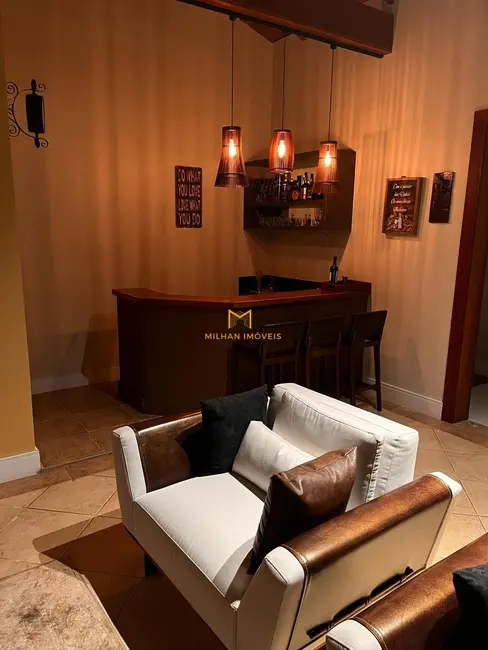 Casa de Condomínio com 4 quartos à venda, 700m2 em Mairinque - SP - imagem 2 Foto 2 de Casa de Condomínio com 4 quartos à venda, 700m2 em Mairinque - SP