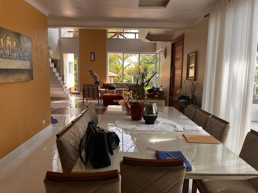 Casa de Condomínio com 4 quartos à venda, 700m2 em Mairinque - SP - imagem 5 Foto 5 de Casa de Condomínio com 4 quartos à venda, 700m2 em Mairinque - SP