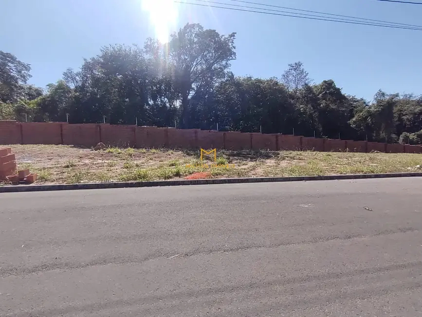 Foto 1 de Terreno / Lote à venda, 360m2 em Salto - SP