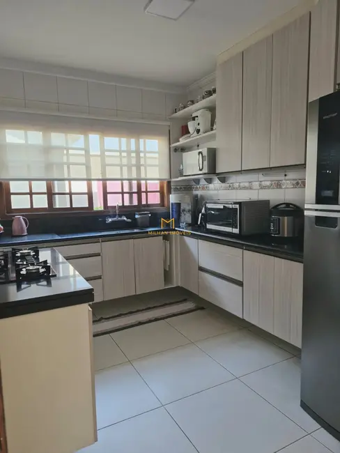 Foto 3 de Casa com 5 quartos à venda, 258m2 em Jardim Regina, Indaiatuba - SP