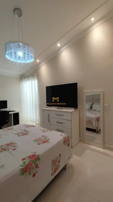 Foto 2 de Casa com 2 quartos à venda, 125m2 em Jardim Itamaracá, Indaiatuba - SP
