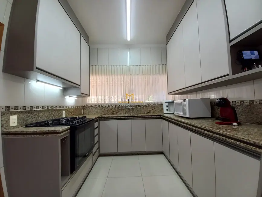 Foto 4 de Casa com 3 quartos à venda, 363m2 em Jardim Regente, Indaiatuba - SP