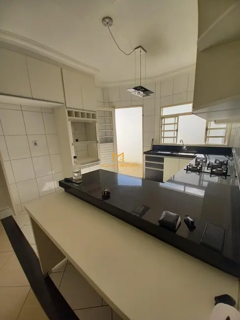 Foto 4 de Casa com 3 quartos à venda, 119m2 em Jardim Nair Maria, Salto - SP