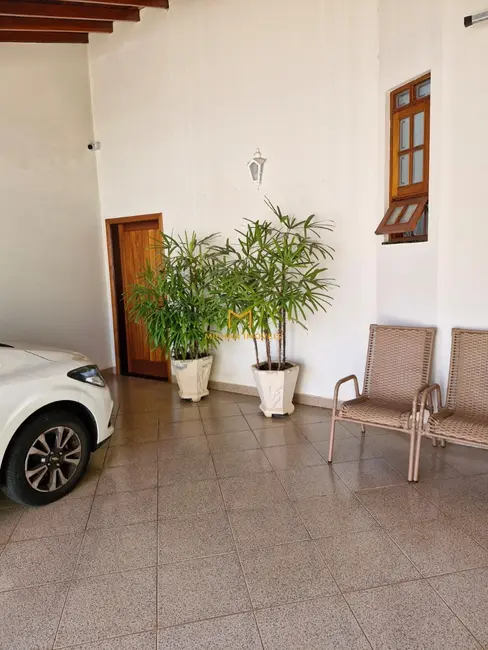 Foto 2 de Casa com 3 quartos à venda, 167m2 em Parque São Lourenço, Indaiatuba - SP