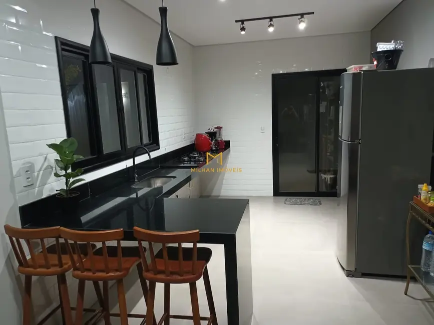 Foto 8 de Casa de Condomínio com 3 quartos à venda e para alugar, 212m2 em Jardim Laguna, Indaiatuba - SP