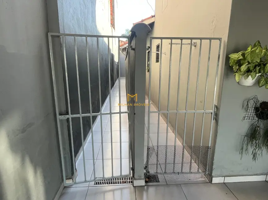 Foto 3 de Casa com 2 quartos à venda, 34m2 em Jardim Santa Cruz, Indaiatuba - SP