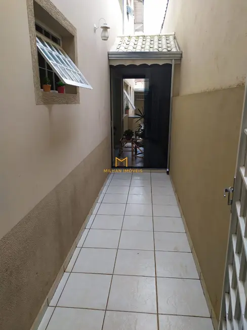 Foto 8 de Casa com 3 quartos à venda, 45m2 em Jardim Alice, Indaiatuba - SP