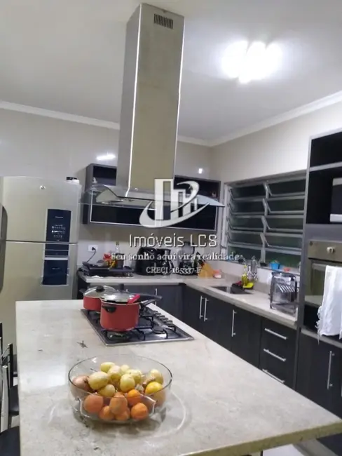Sobrado com 3 quartos à venda, 90m2 em Veloso, Osasco - SP - imagem 4 Foto 4 de Sobrado com 3 quartos à venda, 90m2 em Veloso, Osasco - SP
