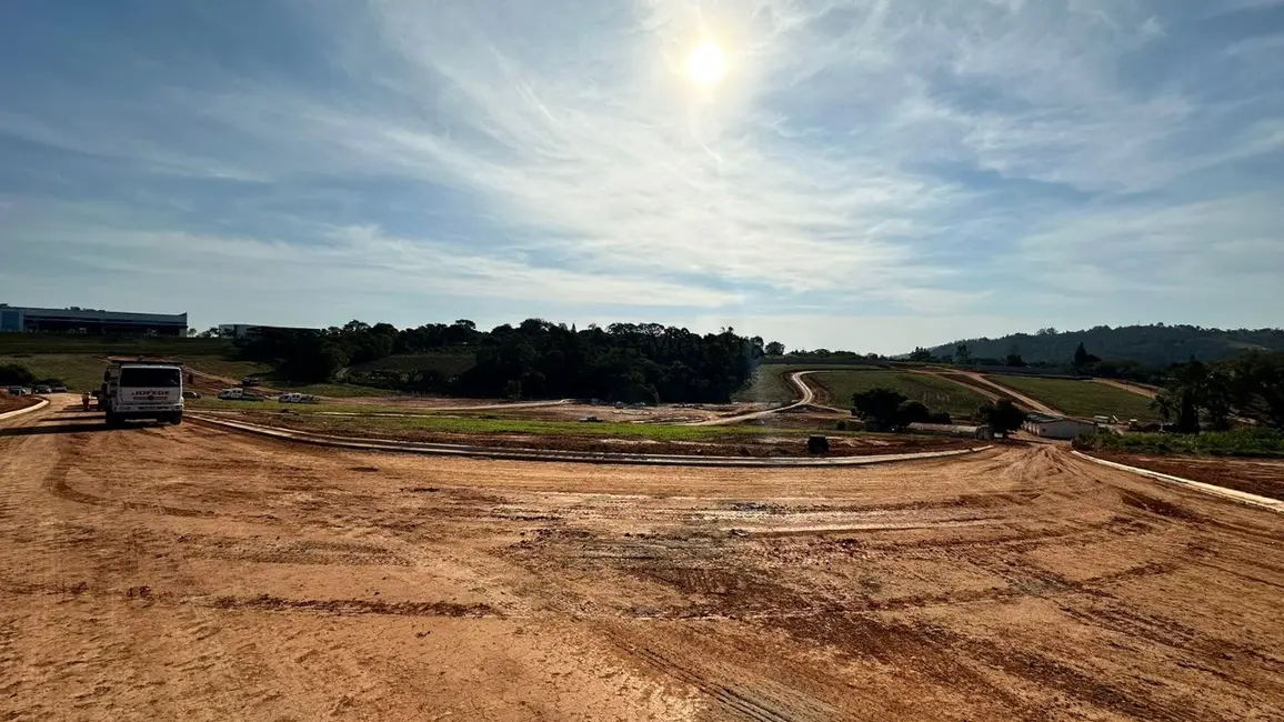 Foto 6 de Terreno / Lote à venda, 336m2 em Louveira - SP