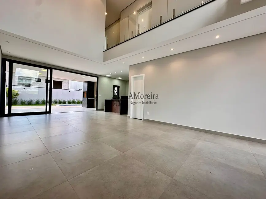 Casa de Condomínio com 3 quartos à venda, 200m2 em Jundiai - SP - imagem 3 Foto 3 de Casa de Condomínio com 3 quartos à venda, 200m2 em Jundiai - SP